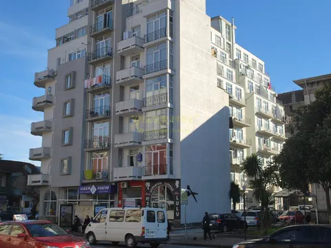 Новый жилой дом на улице Меликишвили в Батуми. Квартиры у музея.