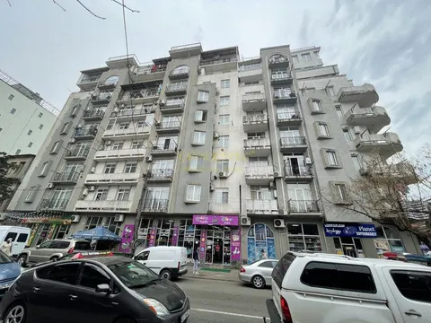 Новый жилой дом на улице Меликишвили в Батуми. Квартиры у музея.