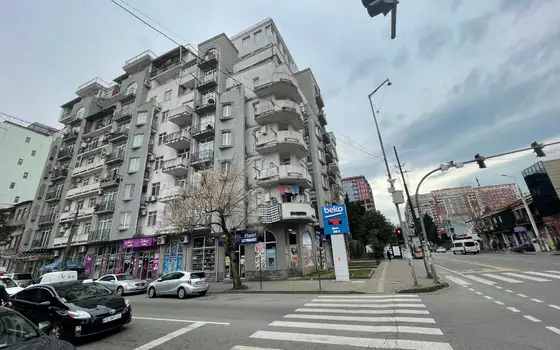 Новый жилой дом на улице Меликишвили в Батуми. Квартиры у музея.