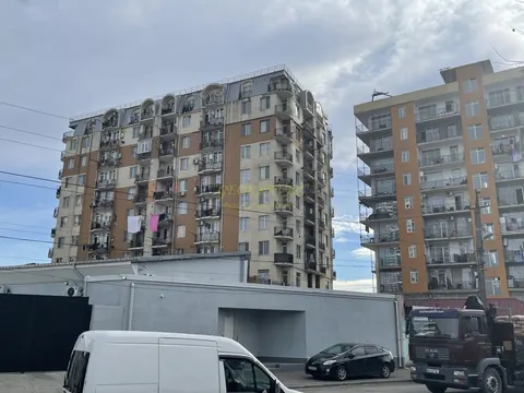 Новый Жилой дом у стадиона регби. Квартиры с видом на город и на горы.