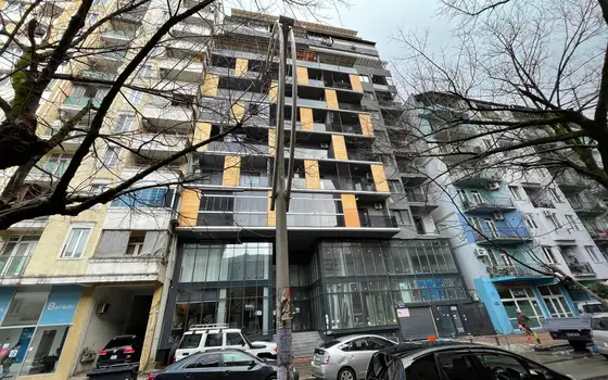 Новый дом на улице Селима Химшиашвили в центре города. Квартиры в новом доме.