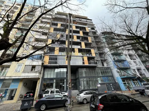 Новый дом на улице Селима Химшиашвили в центре города. Квартиры в новом доме.