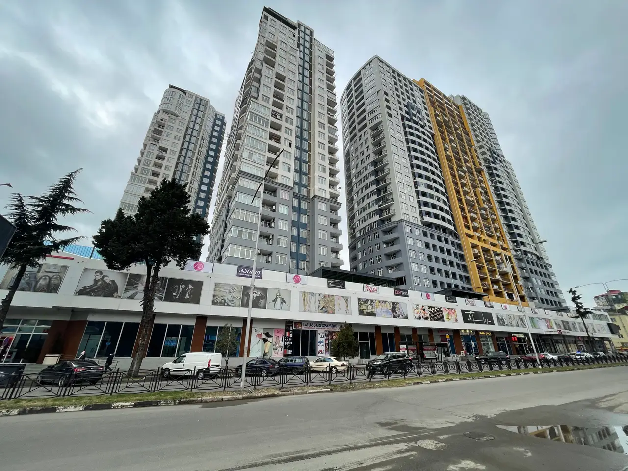 Новый 31 этажный жилой дом DS Chavchavadze и DS Chavchavadze 2 у моря. Квартиры с видом на море и на горы. Батуми. Грузи