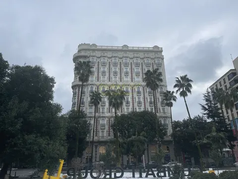Апартаменты в новом доме в центре города у Шератона. Апартаменты у моря с видом на Батумский бульвар.