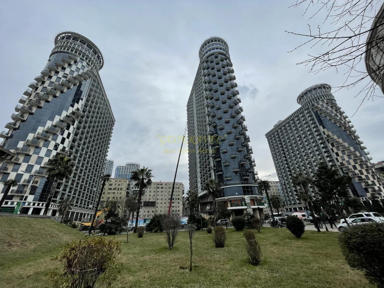 Продается квартиры в новом 34 этажном жилом доме гостиничного типа в ,,ORBI Sea Tower ,, у моря. Квартиры с видом на мор