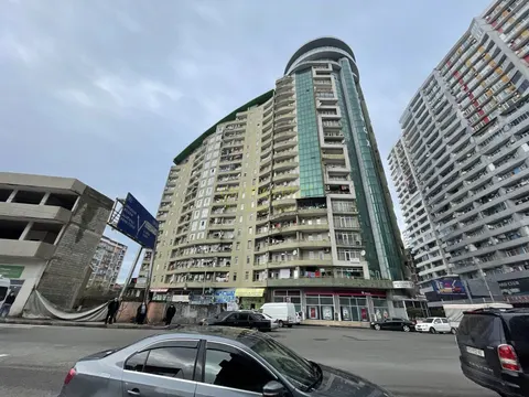 Новый жилой дом на ул. Кобаладзе у моря. квартиры с видом на море и на горы.