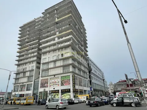 Батуми плаза