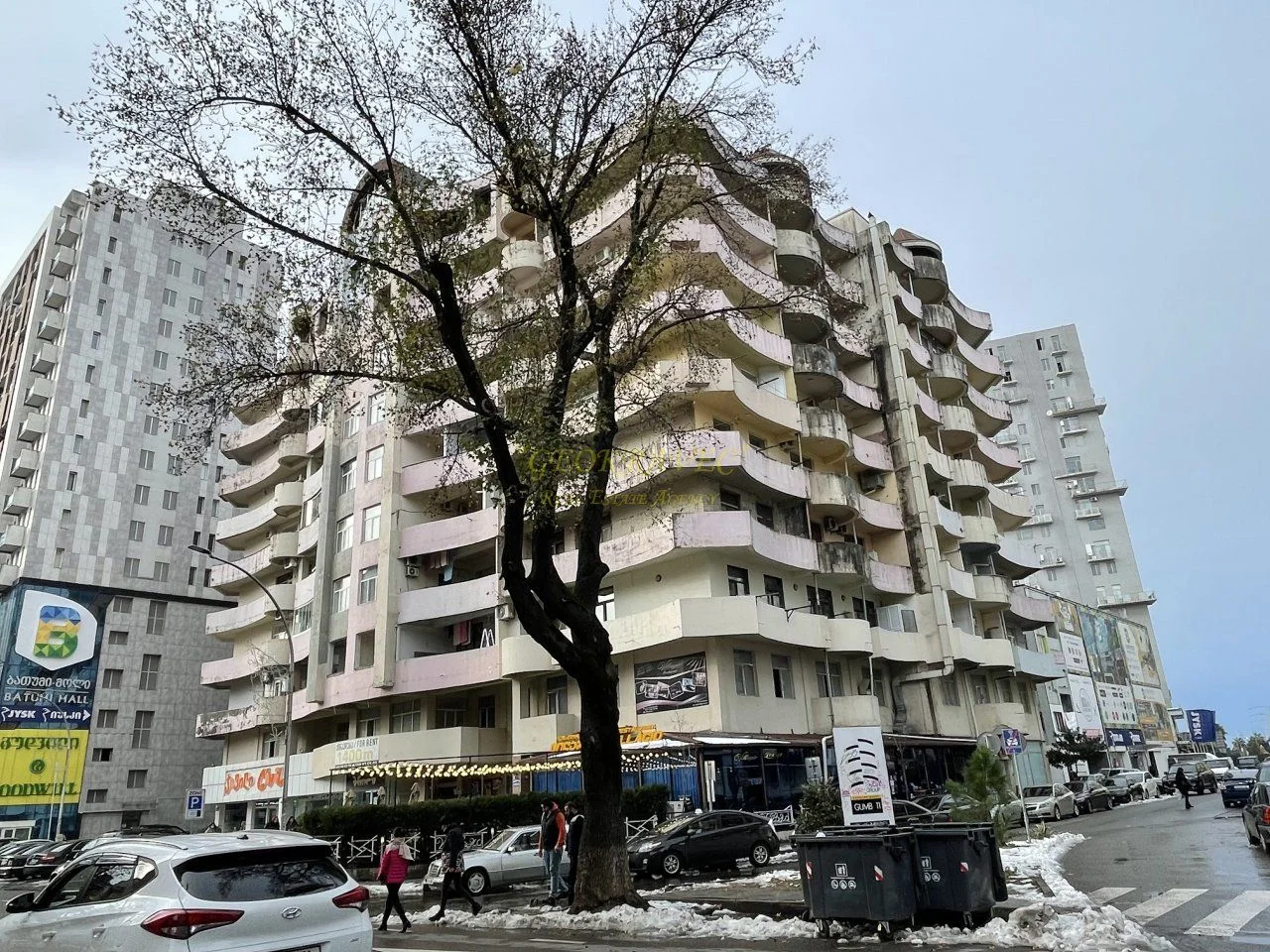 Квартиры в новом жилом комплексе у моря в центре Батуми, Грузия. Жилой комплекс у моря в центре Батуми на ул.Горгиладзе,