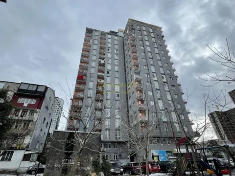 Новый жилой дом у моря. Квартиры у Макдональдса.