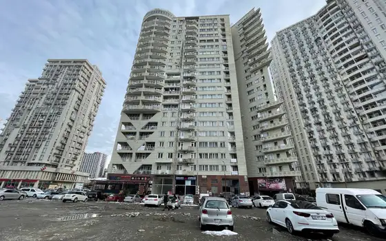 Новый 22 этажный жилой дом у Макдональдса. Квартиры у танцующих фонтанов с видом на море.