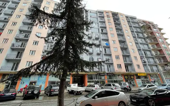 Новостройка у моря в центре Батуми, Грузия. Элитный жилой комплекс у моря в центре Батуми на ул. Ц. Парнаваза, угол ул.
