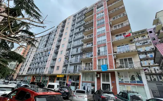 Новостройка у моря в центре Батуми, Грузия. Элитный жилой комплекс у моря в центре Батуми на ул. Ц. Парнаваза, угол ул.