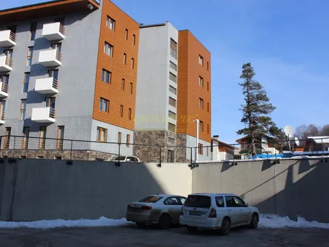 Новый жилой дом гостиничного типа ,,Орби Палас,,в горнолыжном курорте в Бакуриани. Апартаменты с видом на горы. Бакуриан