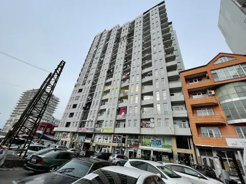 Новый жилой дом в центре города Батуми у моря. Квартиры с видом на море и на горы.