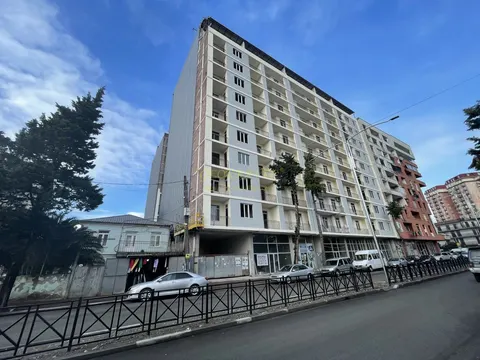 Новый 12-этажный жилой дом на улице Сулаберидзе в Батуми. Квартиры с видом на море и горы.