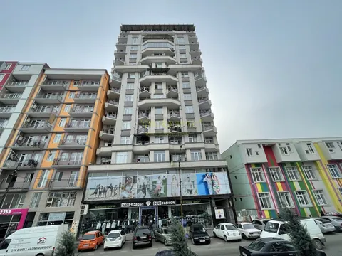Новый 15 этажный жилой дом в старом Батуми на улице Церетели. Квартиры с видом на море и на город.