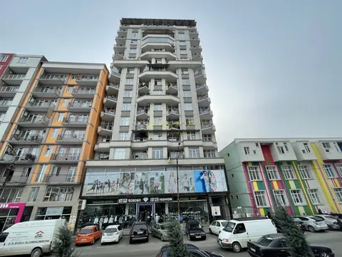 Новый 15 этажный жилой дом в старом Батуми на улице Церетели. Квартиры с видом на море и на город.