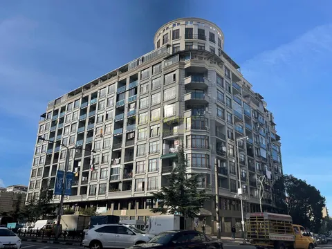 Новый жилой дом ,,DS Old Batumi" в центре города Батуми у кафедрального собора. Квартиры с видом на город и на горы.