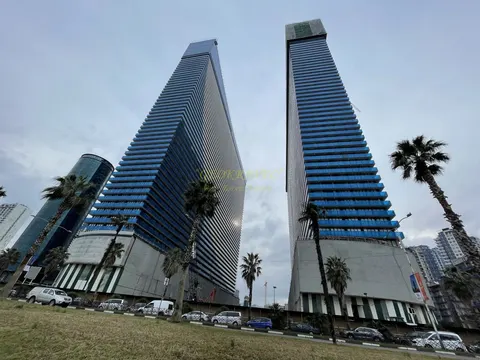 Элитный комплекс гостиничного типа ,,ORBI SITY" на берегу моря в Батуми. 55-этажный элитный комплекс у моря на ул.Ш.Химш