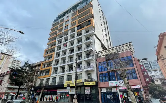 Новый дом на улице Горгиладзе у моря в центре города Батуми. Квартиры с видом на море.