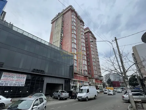 Жилой 17 этажный дом в центре города Батуми на улице Пушкина. Квартиры с видом на море и на горы.