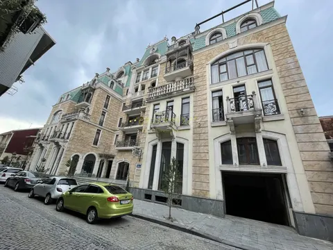 Апартаменты в новом жилом доме ,,Old Batumi" в центре старого Батуми от моря 300 метрах.