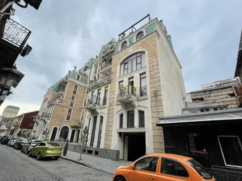 Апартаменты в новом жилом доме ,,Old Batumi" в центре старого Батуми от моря 300 метрах.