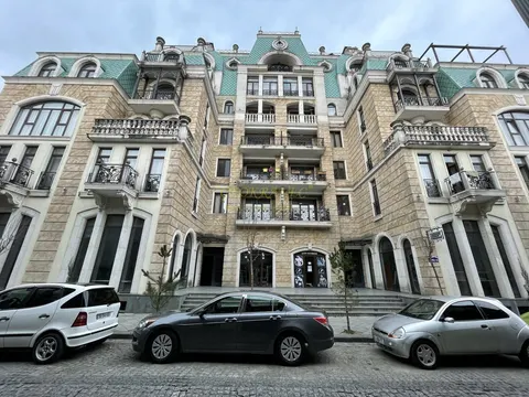 Апартаменты в новом жилом доме ,,Old Batumi" в центре старого Батуми от моря 300 метрах.
