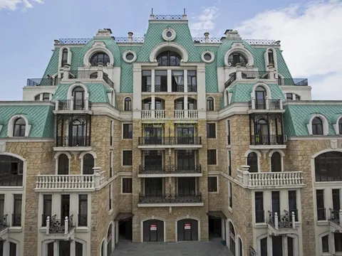 Апартаменты в новом жилом доме ,,Old Batumi" в центре старого Батуми от моря 300 метрах.