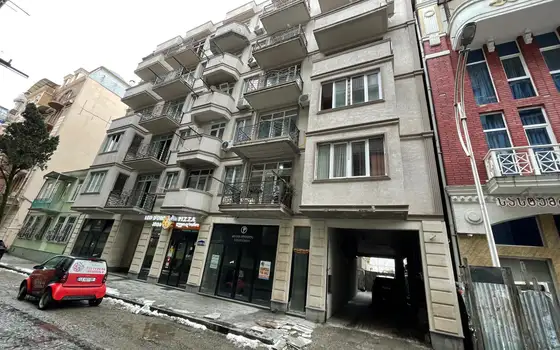 Жилой дом у моря в центре города Батуми на ул. Клдиашвили