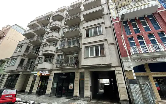 Жилой дом у моря в центре города Батуми на ул. Клдиашвили
