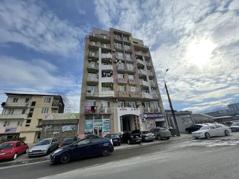 Новый жилой дом на улице Леонидзе. Квартиры с видом на горы и на город.