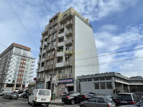 Новый жилой дом на улице Леонидзе. Квартиры с видом на горы и на город.