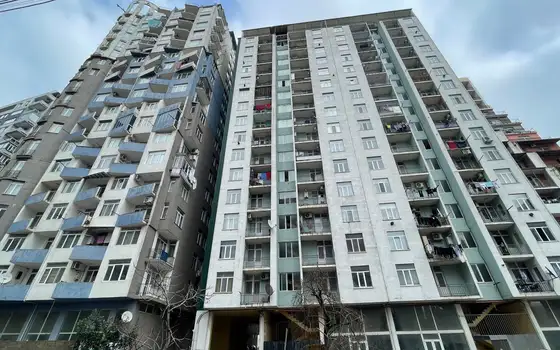 19 этажный жилой дом у моря на новом бульваре Батуми. Квартиры с видом горы и на город Батуми.