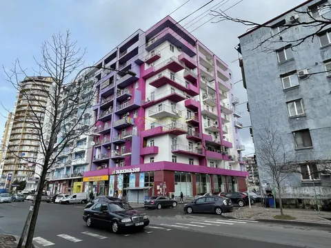 Новый жилой дом на улице Лермонтова в городе Батуми. Квартиры с видом на горы и на город.
