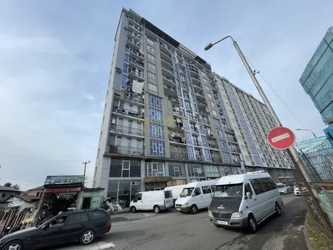 Квартиры в новом жилом доме с видом на море и на горы.