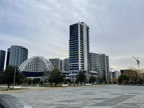 WHITE SAILS