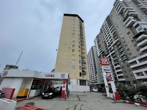 Жилой дом на улице Агмашенебели. Квартиры с видом на море и на горы.