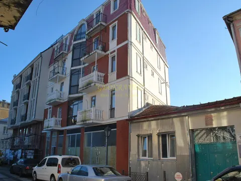 Новостройка в центре города на ул Зубалашвили.