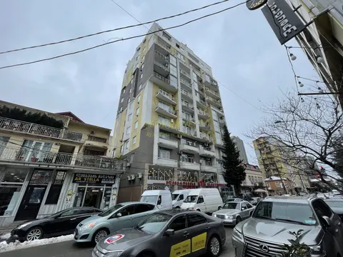 Новостройка на улице Пушкина. Квартиры с видом на горы.