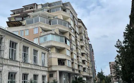 Новый жилой дом в центре города Батуми.