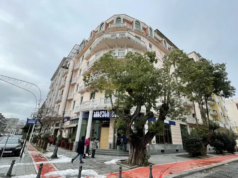 Новостройка в центре старого Батуми у парка 6 мая. Квартиры у моря.