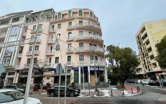 Новостройка в центре старого Батуми у парка 6 мая. Квартиры у моря.