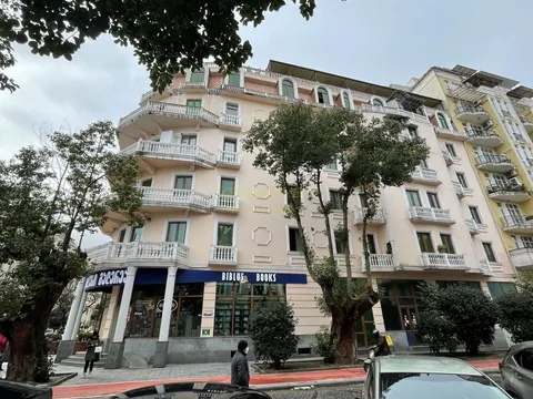 Новостройка в центре старого Батуми у парка 6 мая. Квартиры у моря.