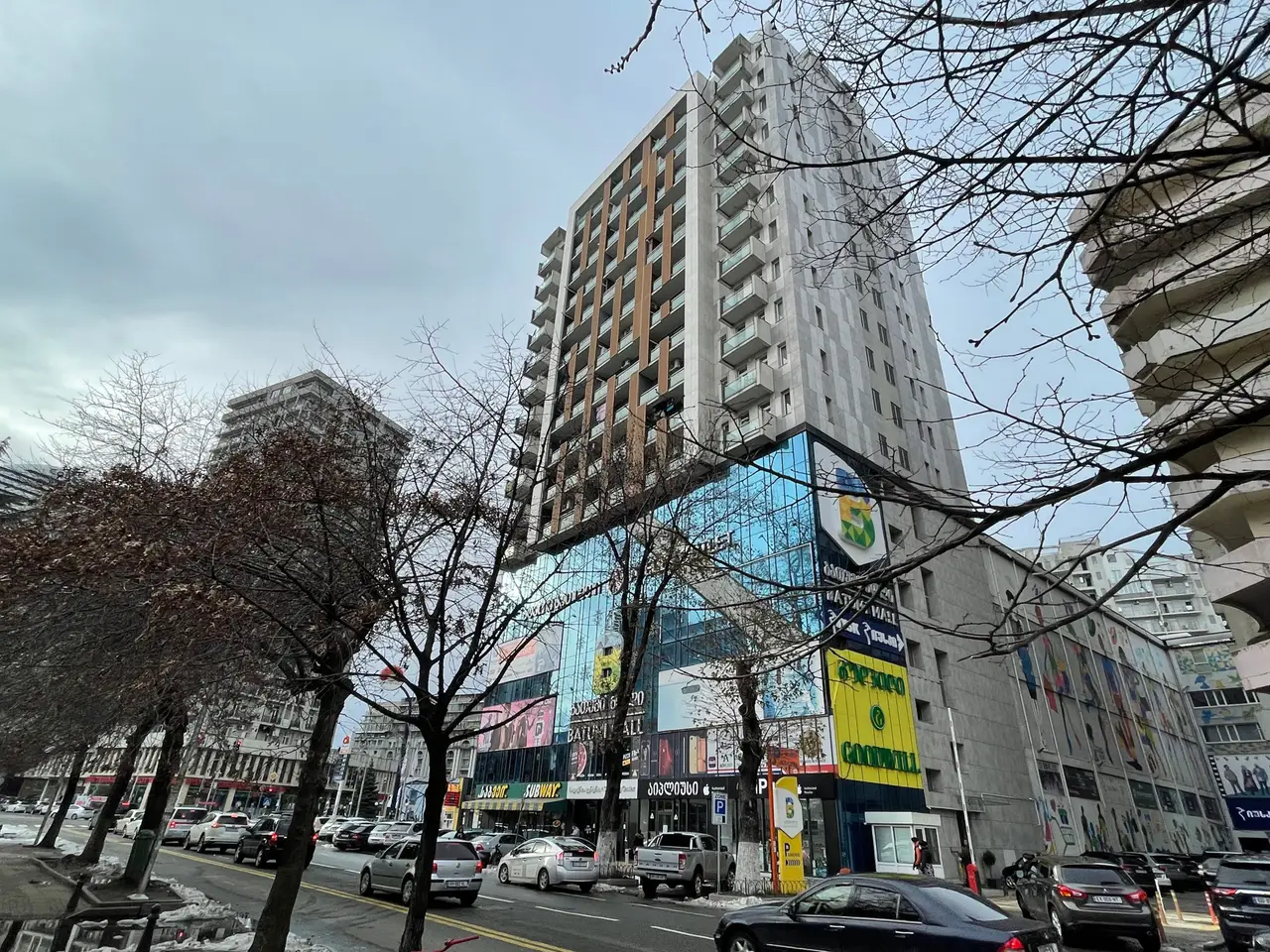 Новостройка ,,Орби Сити Парк" у моря в центре Батуми. Квартиры в новом жилом доме у моря в центре Батуми.