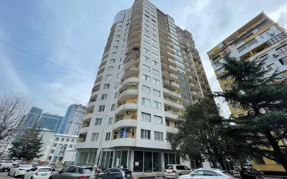 Новостройка у моря в Батуми. Квартиры в новом жилом доме у моря в Батуми.