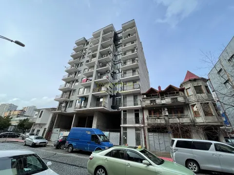 Новостройка у моря в центре Батуми. Квартиры в новом жилом доме.