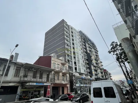 Продаются квартиры в новом жилом доме на улице Меликишвили в Батуми.