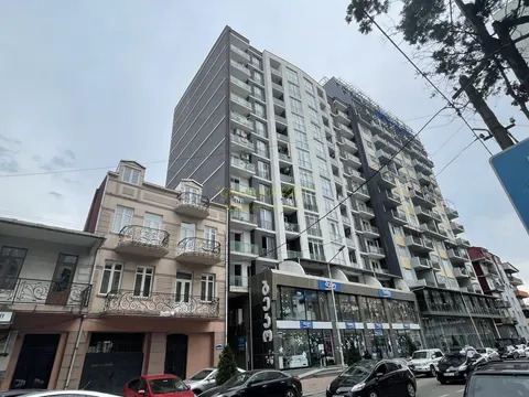 Продаются квартиры в новом жилом доме на улице Меликишвили в Батуми.
