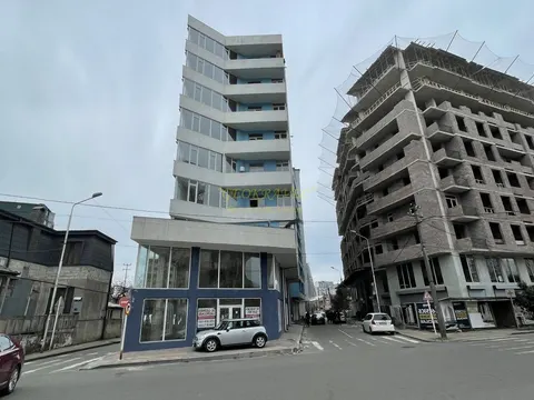 Квартиры в новом жилом доме в тихом месте города Батуми. Продаются квартиры на ул. 26 мая с видом на горы и на город.